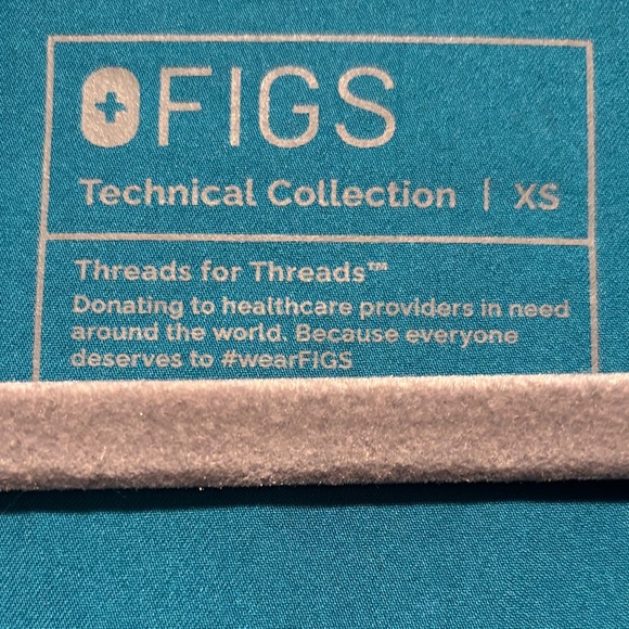 Figs | Catarina | Short Sleeve V-Neck Scrubs Top | Caribbean Blue | size XS - Picture 2 of 9